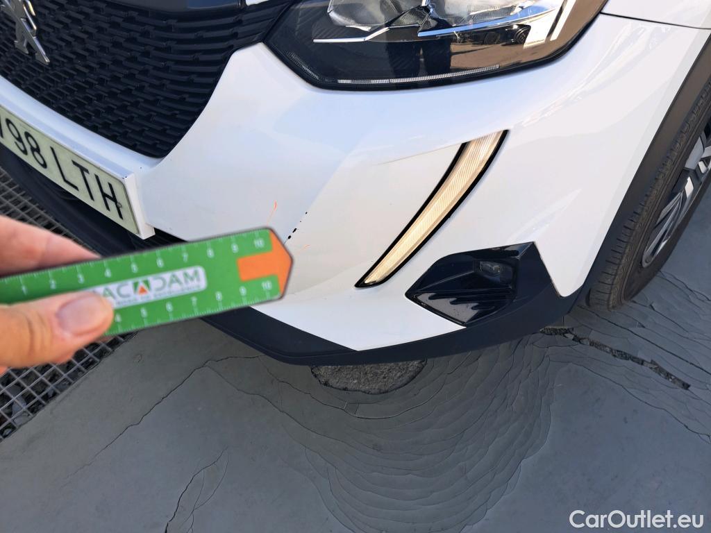  Peugeot  2008 PEUGEOT  / 2019 / 5P / todoterreno Active BlueHDI 81kW (110CV) #31