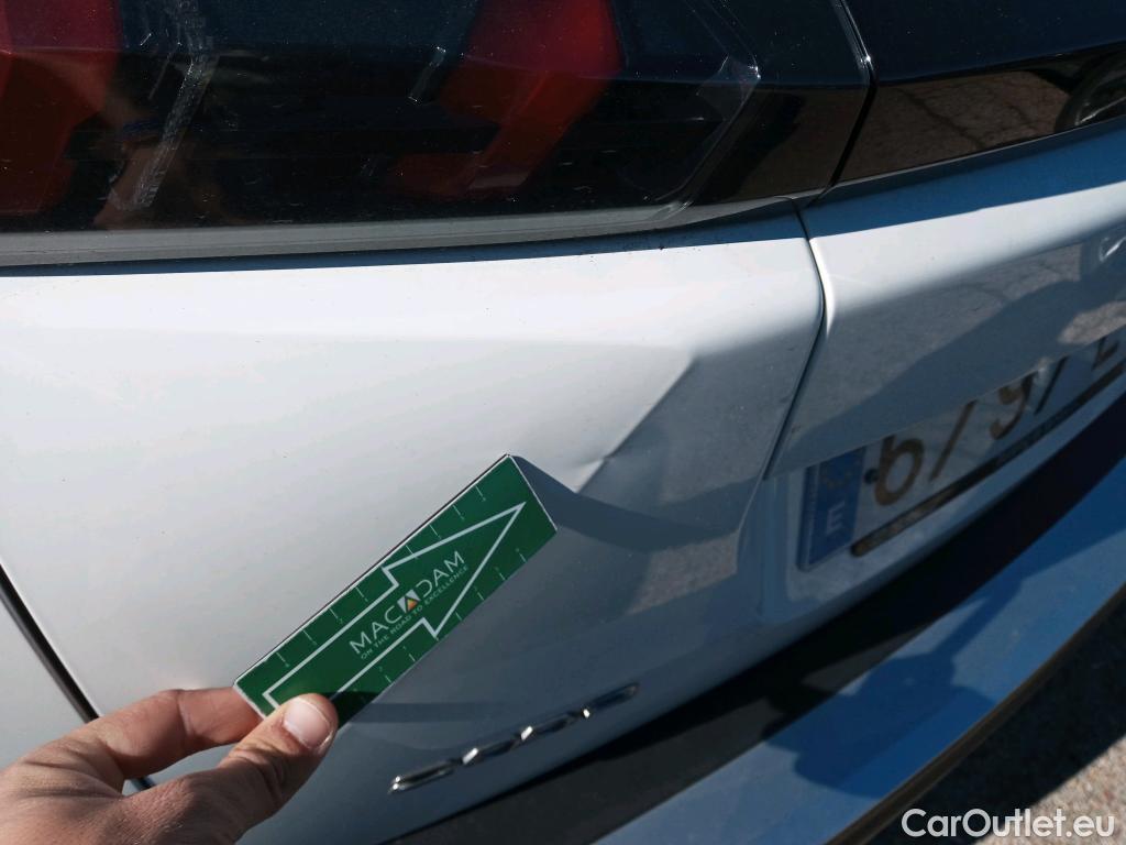  Peugeot  2008 PEUGEOT  / 2019 / 5P / todoterreno Active Pack BlueHDI 81kW (110CV) #9