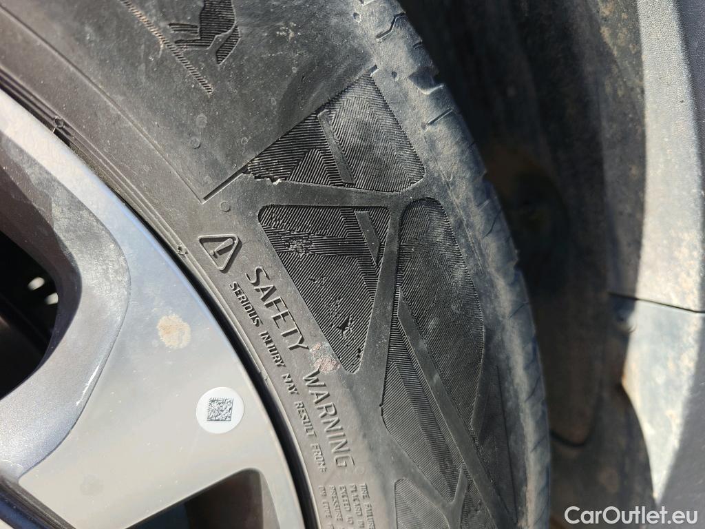  KIA  Sportage KIA  1.6MHEV Drive 100kW(136CV) 4x2(Crist Tintados) #58