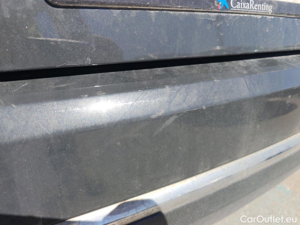  KIA  Sportage KIA  1.6MHEV Drive 100kW(136CV) 4x2(Crist Tintados) #29