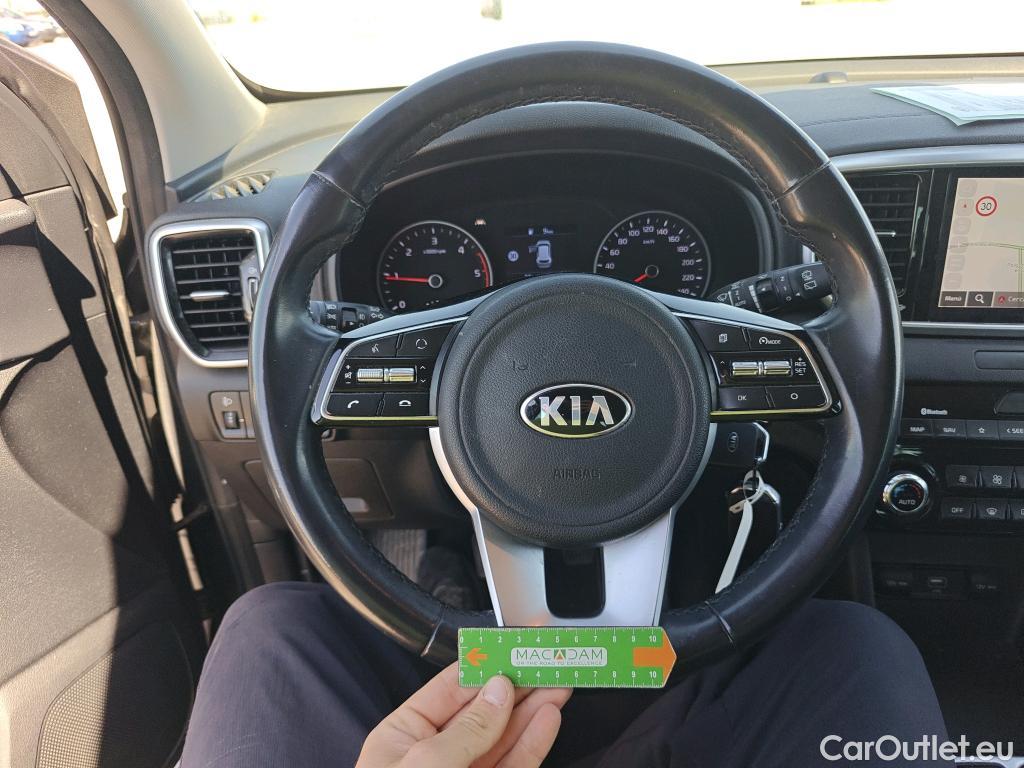  KIA  Sportage KIA  1.6MHEV Drive 100kW(136CV) 4x2(Crist Tintados) #23