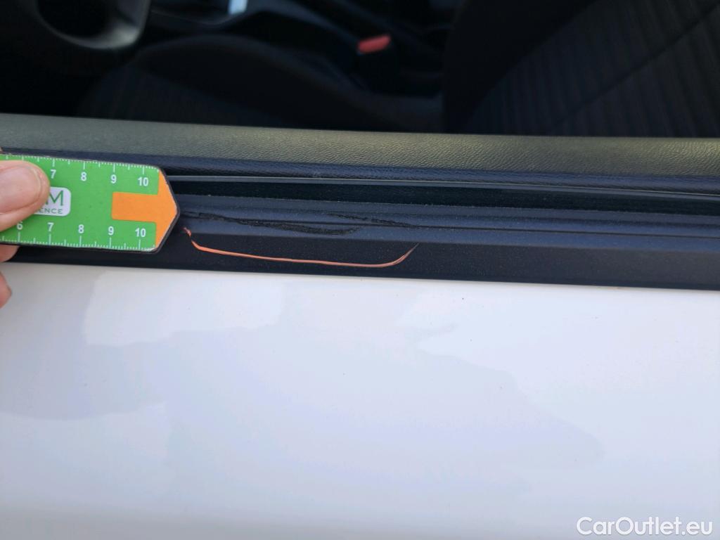  Peugeot  2008 PEUGEOT  / 2019 / 5P / todoterreno Active BlueHDI 81kW (110CV) #2