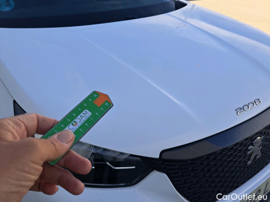  Peugeot  2008 PEUGEOT  / 2019 / 5P / todoterreno Active BlueHDI 81kW (110CV) #20