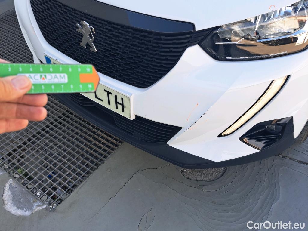  Peugeot  2008 PEUGEOT  / 2019 / 5P / todoterreno Active BlueHDI 81kW (110CV) #11