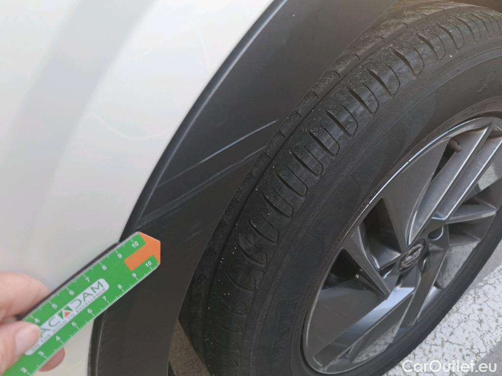  Nissan  Qashqai NISSAN  / 2021 / 5P / todoterreno DIG-T 116kW (158CV) mHEV Xtronic Acenta (AC2) #30