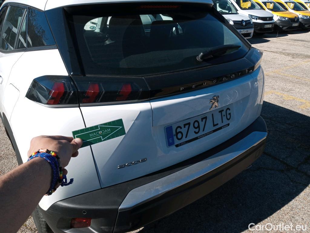  Peugeot  2008 PEUGEOT  / 2019 / 5P / todoterreno Active Pack BlueHDI 81kW (110CV) #10