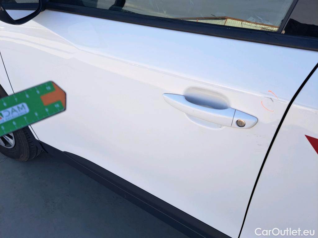  Peugeot  2008 PEUGEOT  / 2019 / 5P / todoterreno Active BlueHDI 81kW (110CV) #33