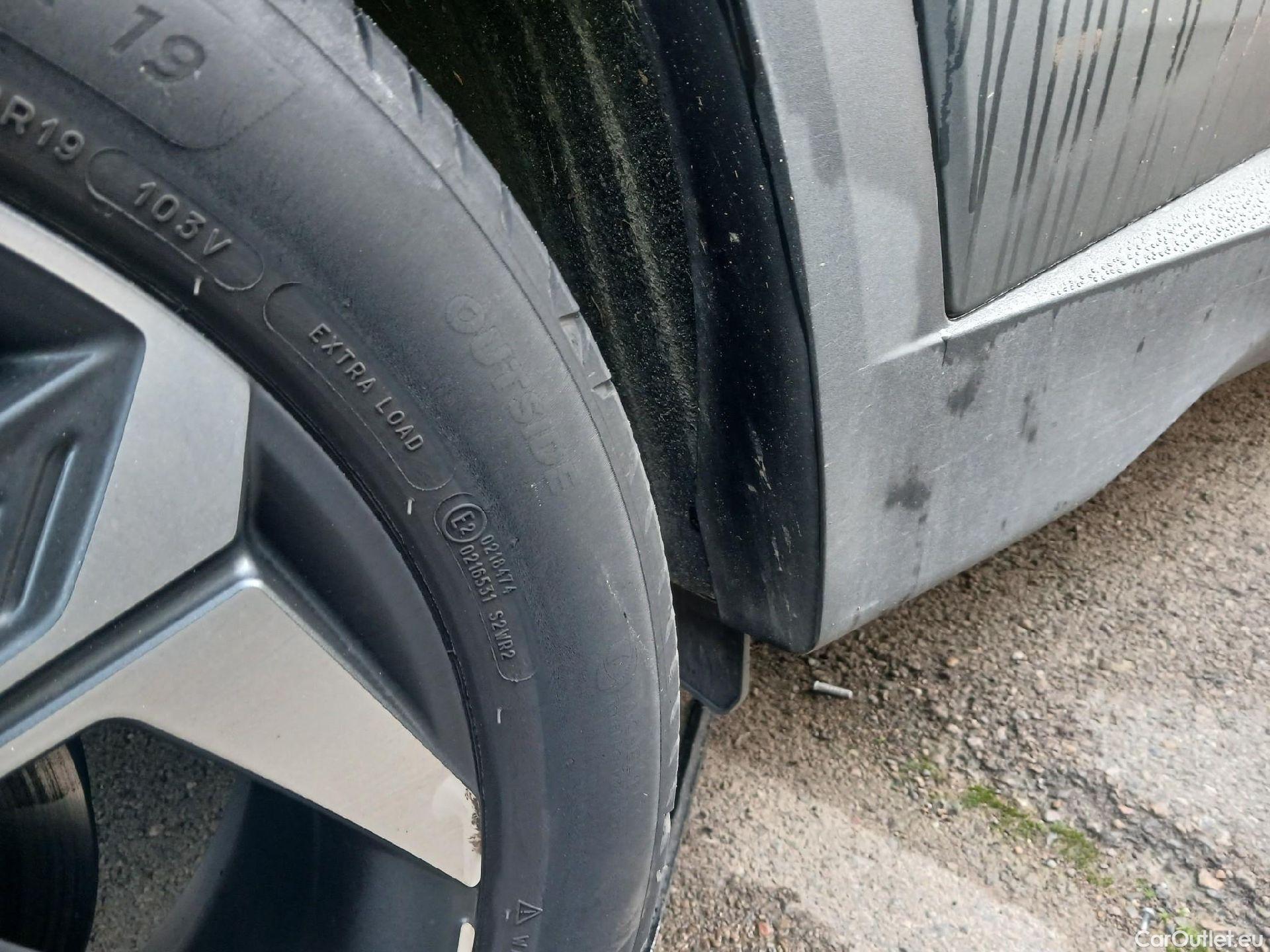  Hyundai  Tucson HYUNDAI  / 2020 / 5P / todoterreno 1.6 TGDI PHEV 195kW Style Auto 4x4 #21