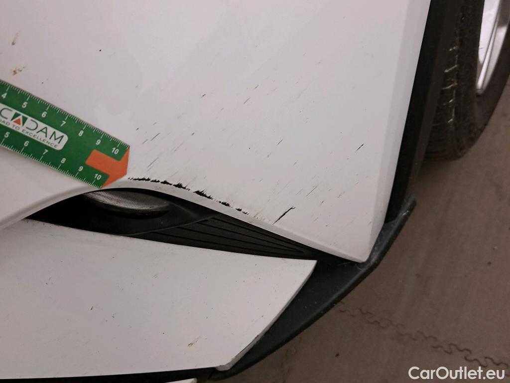  Toyota  C-HR TOYOTA  / 2019 / 5P / todoterreno 1.8 125H Active #15