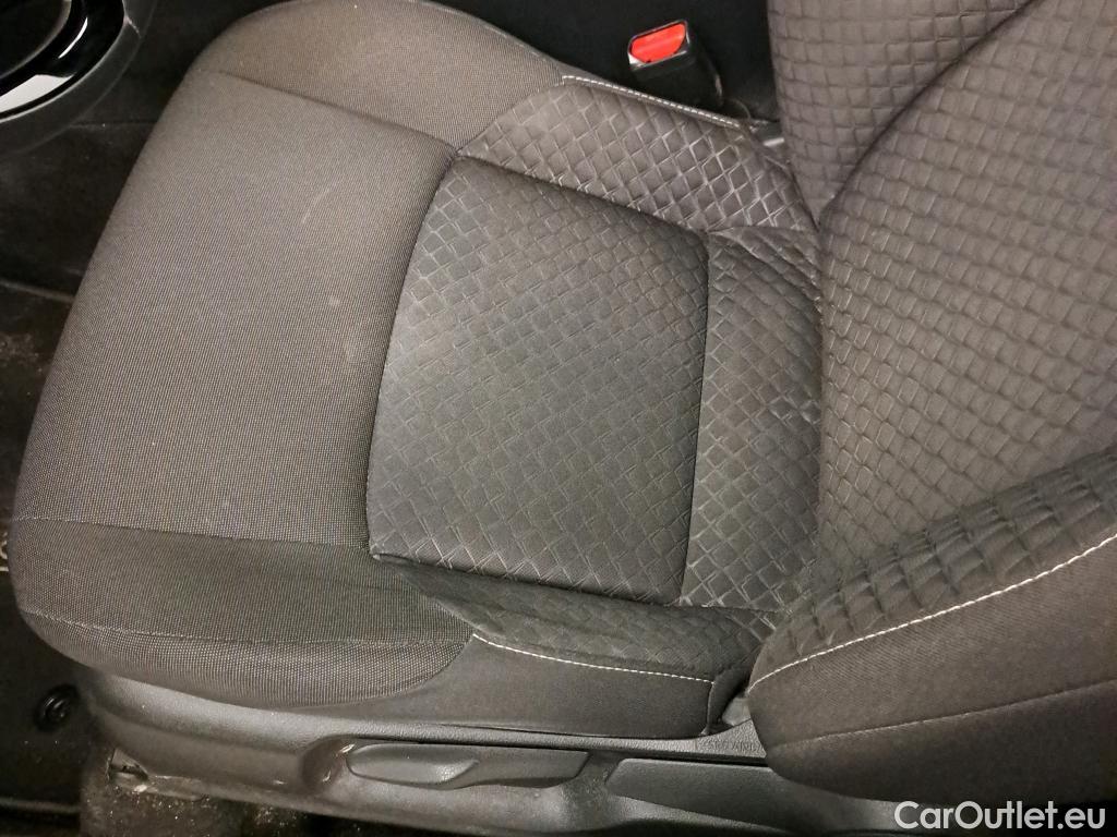  Toyota  C-HR TOYOTA  / 2019 / 5P / todoterreno 1.8 125H Active #5