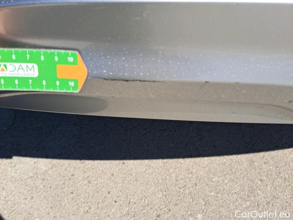  KIA  Sportage KIA  / 2022 / 5P / todoterreno 1.6 T-GDi MHEV 118kW (160CV) Drive 17