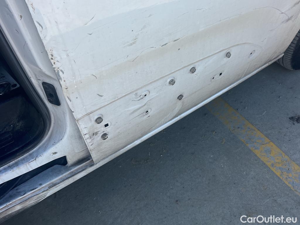  Opel  Combo OPEL  / 2018 / 3P / furgón derivado de turismo 1.5 TD 75kW (100CV) Express L H1 650kg #27