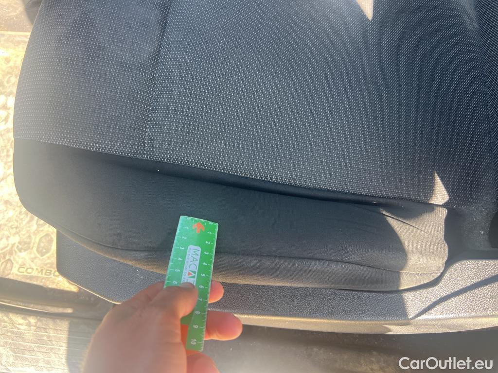  Opel  Combo OPEL  / 2018 / 3P / furgón derivado de turismo 1.5 TD 75kW (100CV) Express L H1 650kg #58