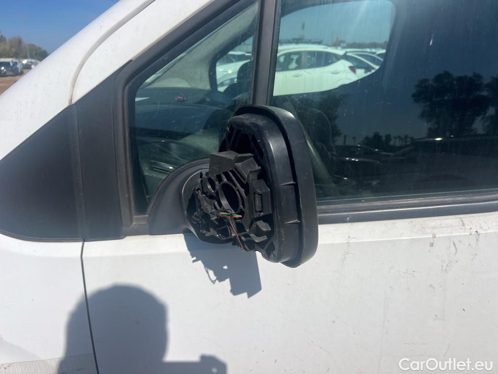  Opel  Combo OPEL  / 2018 / 3P / furgón derivado de turismo 1.5 TD 75kW (100CV) Express L H1 650kg #63