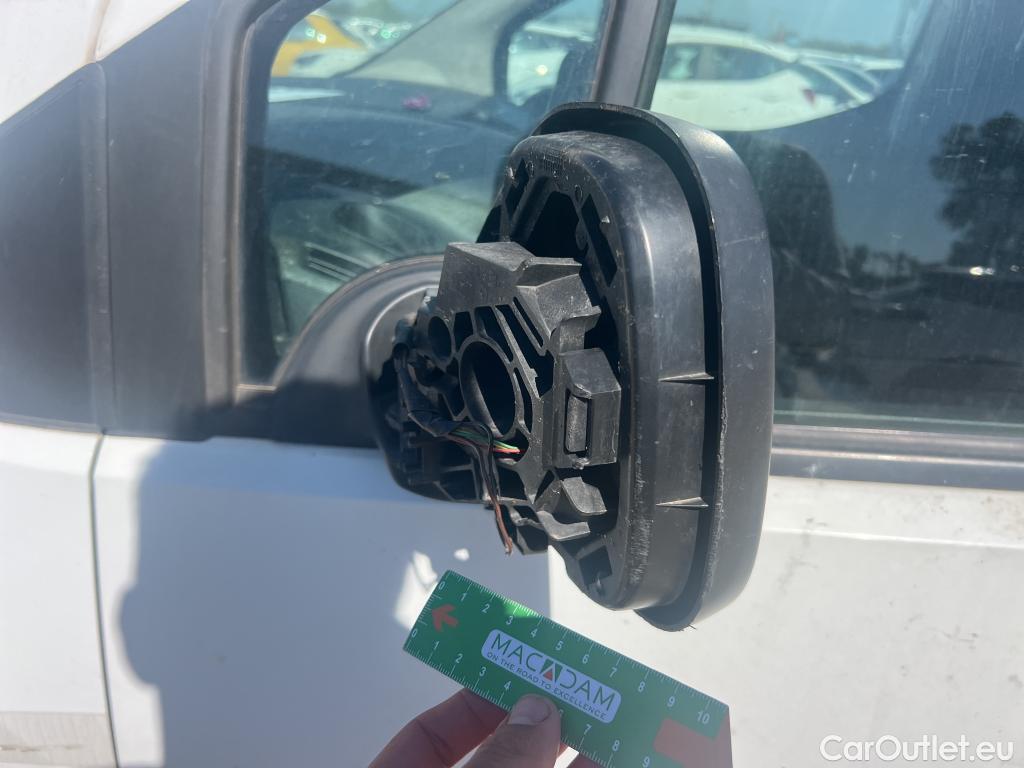  Opel  Combo OPEL  / 2018 / 3P / furgón derivado de turismo 1.5 TD 75kW (100CV) Express L H1 650kg #64