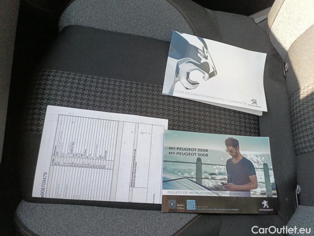 Peugeot  3008 PEUGEOT  / 2016 / 5P / todoterreno 1.5 BlueHDi 96kW (130CV) S&S Active (AC) #5