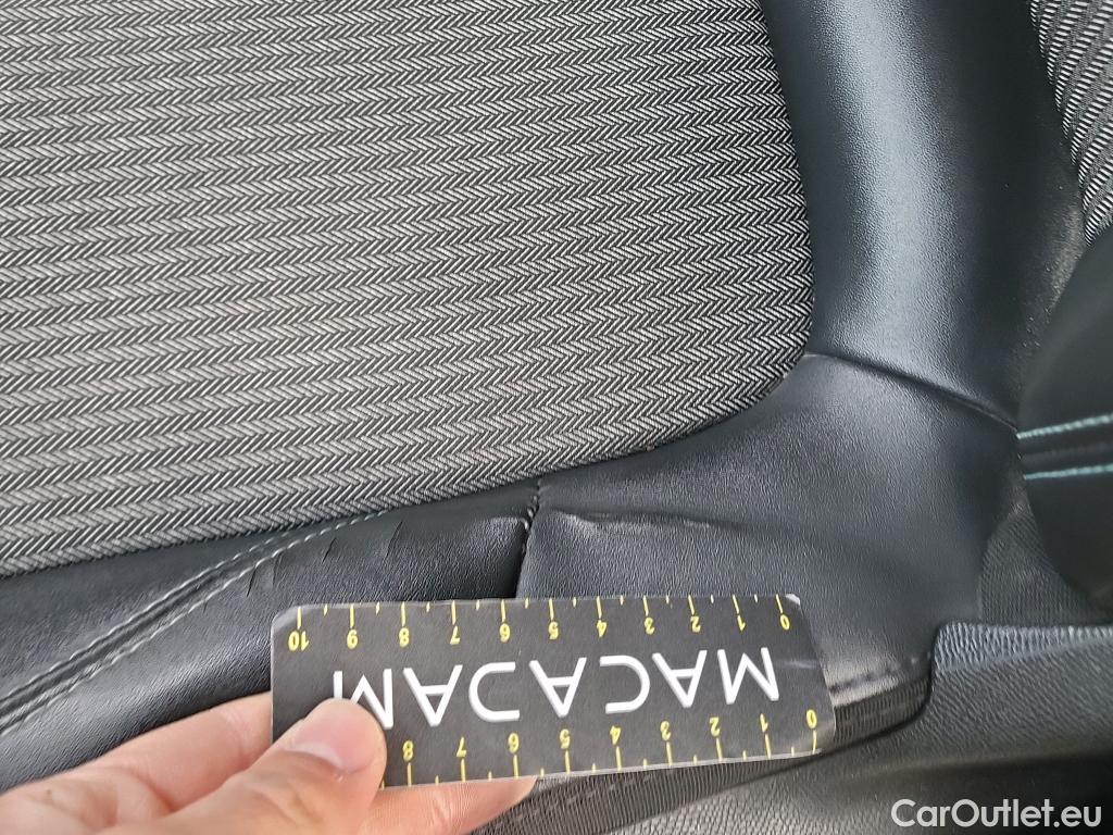  Peugeot  3008 PEUGEOT  / 2020 / 5P / todoterreno 1.5 BlueHDi 96kW S&S Allure Pack EAT8 #13