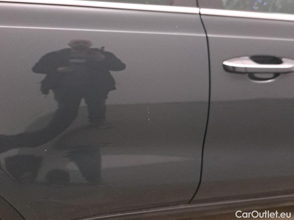  KIA  Sportage KIA  1.6MHEV Drive 100kW(136CV) 4x2(Crist Tintados) #10