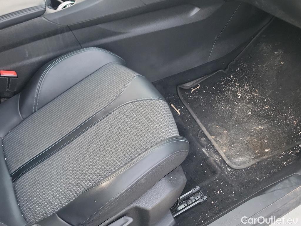  Peugeot  3008 PEUGEOT  / 2020 / 5P / todoterreno 1.5 BlueHDi 96kW S&S Allure Pack EAT8 #22