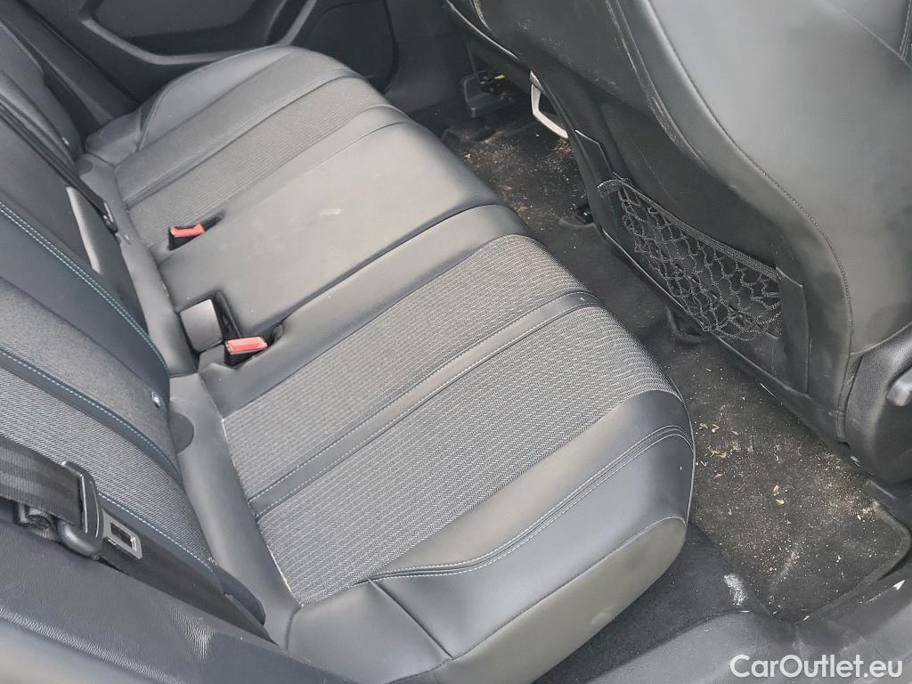  Peugeot  3008 PEUGEOT  / 2020 / 5P / todoterreno 1.5 BlueHDi 96kW S&S Allure Pack EAT8 #21