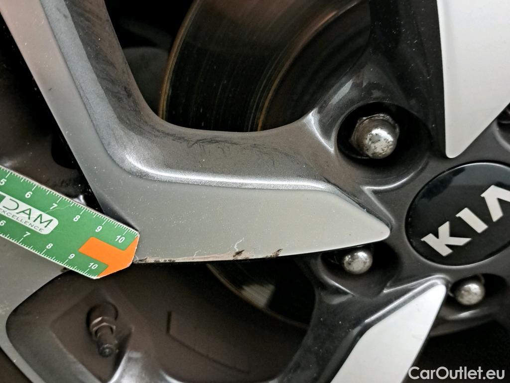  KIA  Sportage KIA  1.6MHEV Drive 100kW(136CV) 4x2(Crist Tintados) #9