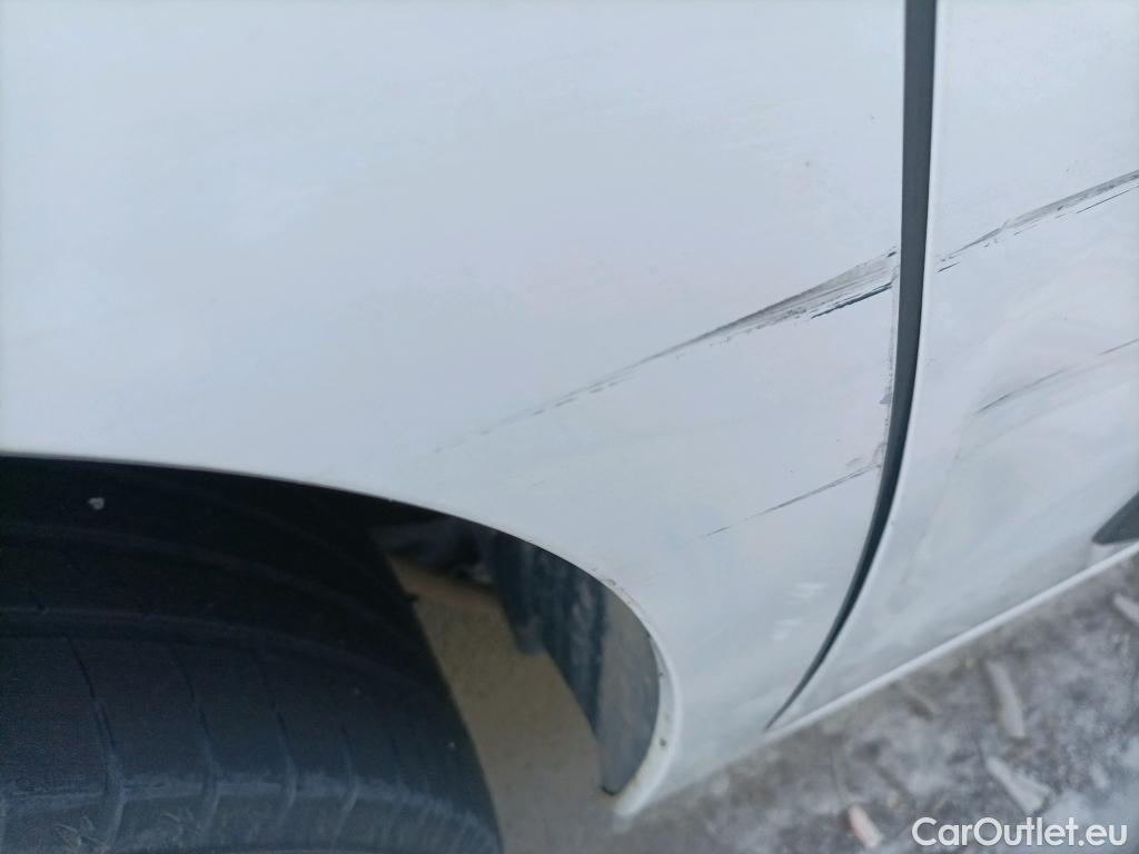  Citroen  Berlingo CITROEN  / 2018 / 4P / monovolumen compacto Talla M BlueHDi 100 S&S LIVE #11