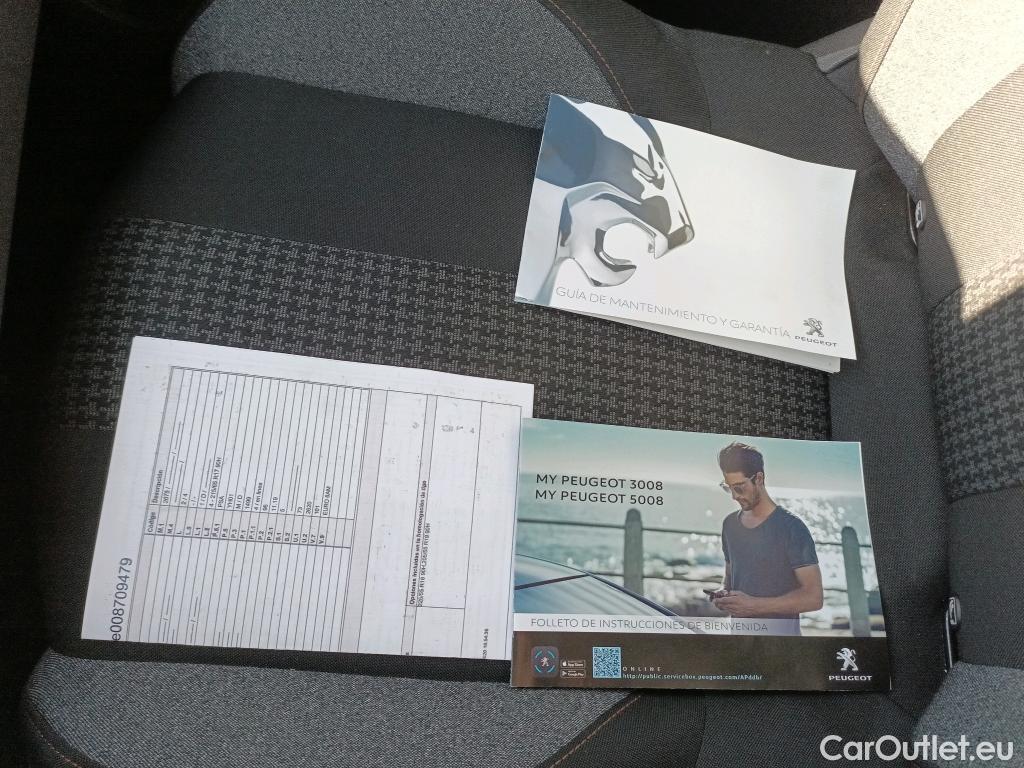  Peugeot  3008 PEUGEOT  / 2016 / 5P / todoterreno 1.5 BlueHDi 96kW (130CV) S&S Active (AC) #6