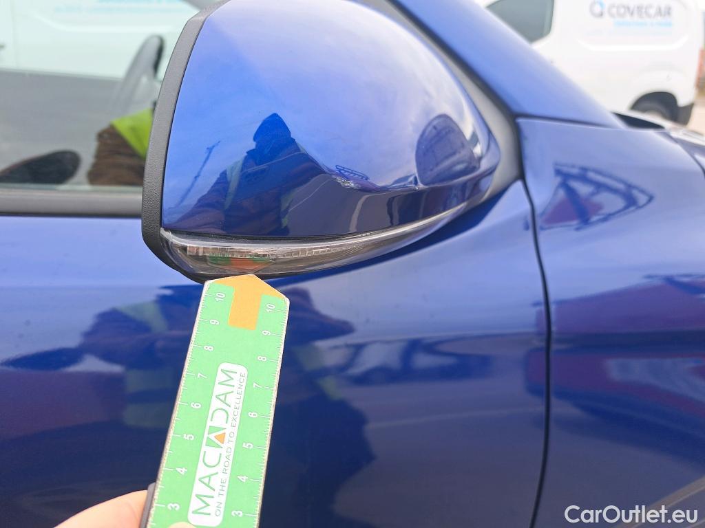  Hyundai  i10 HYUNDAI  / 2020 / 5P / berlina con portón 1.0 Klass #29