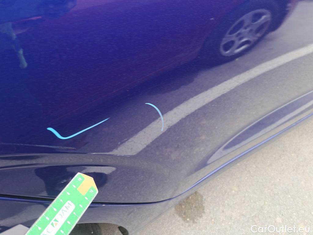  Hyundai  i10 HYUNDAI  / 2020 / 5P / berlina con portón 1.0 Klass #9