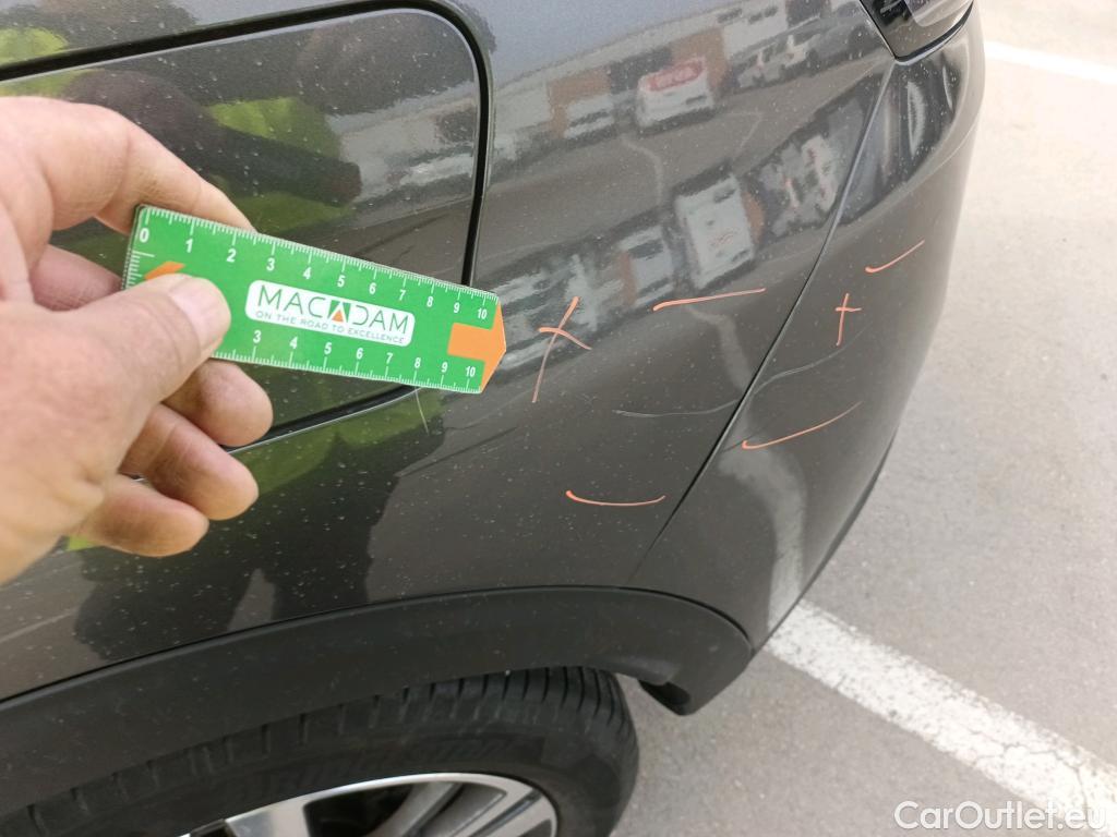  Peugeot  3008 PEUGEOT  Hybrid / 2020 / 5P / todoterreno 225 e-EAT8 Allure (AC2) #3