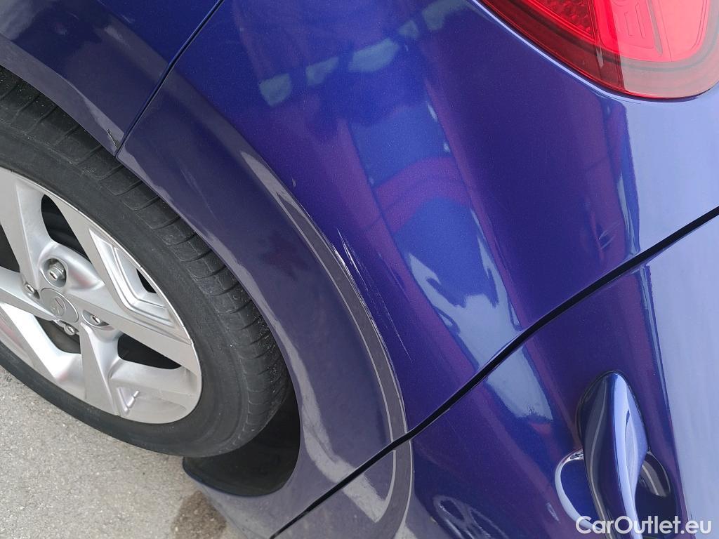  Hyundai  i10 HYUNDAI  / 2020 / 5P / berlina con portón 1.0 Klass #6