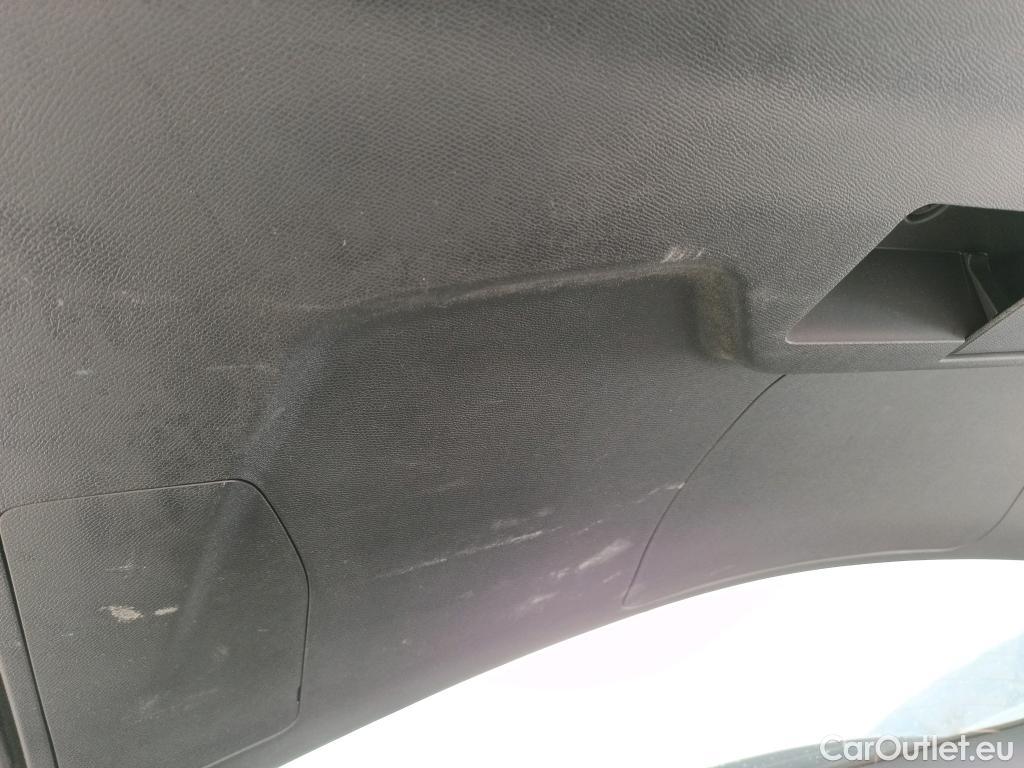  Peugeot  3008 PEUGEOT  Hybrid / 2020 / 5P / todoterreno 225 e-EAT8 Allure (AC2) #8