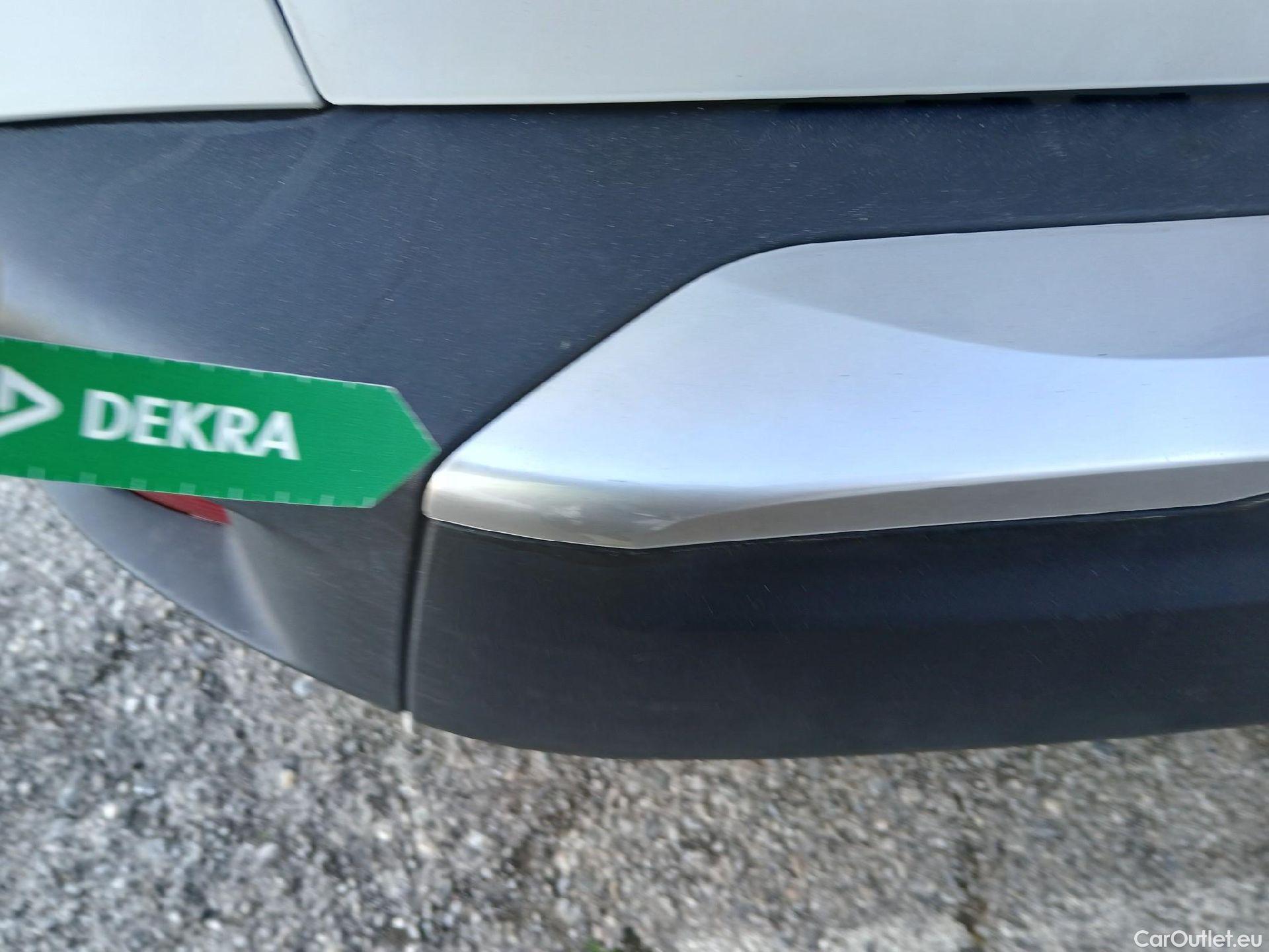  Peugeot  2008  Active Pack 1.2 PureTech 130CV MT6 E6d #15