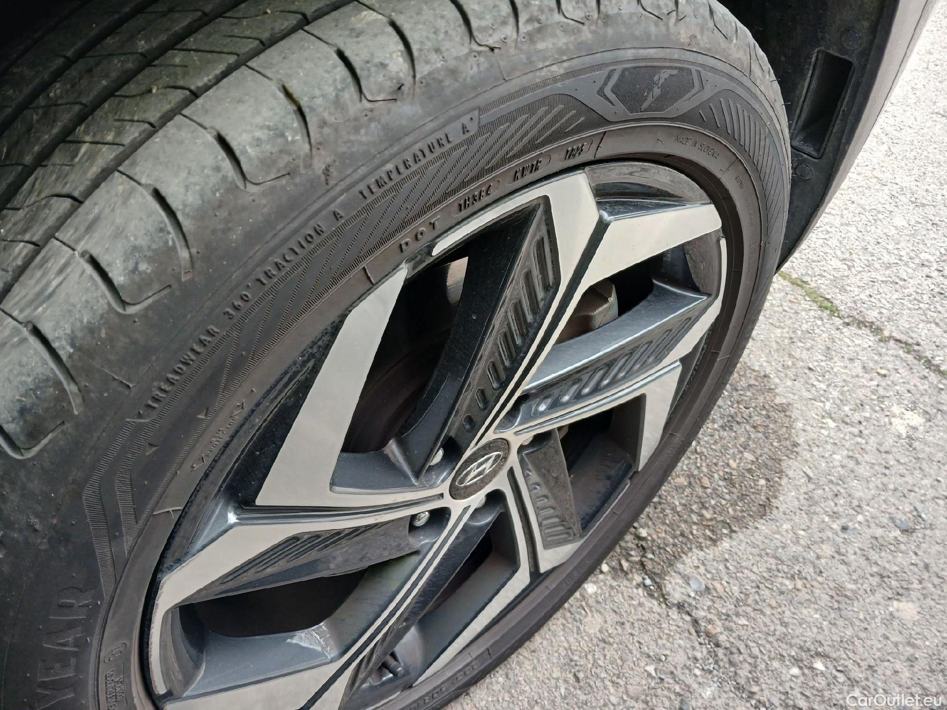  Hyundai  Tucson HYUNDAI  / 2020 / 5P / todoterreno 1.6 TGDI PHEV 195kW Style Auto 4x4 #25