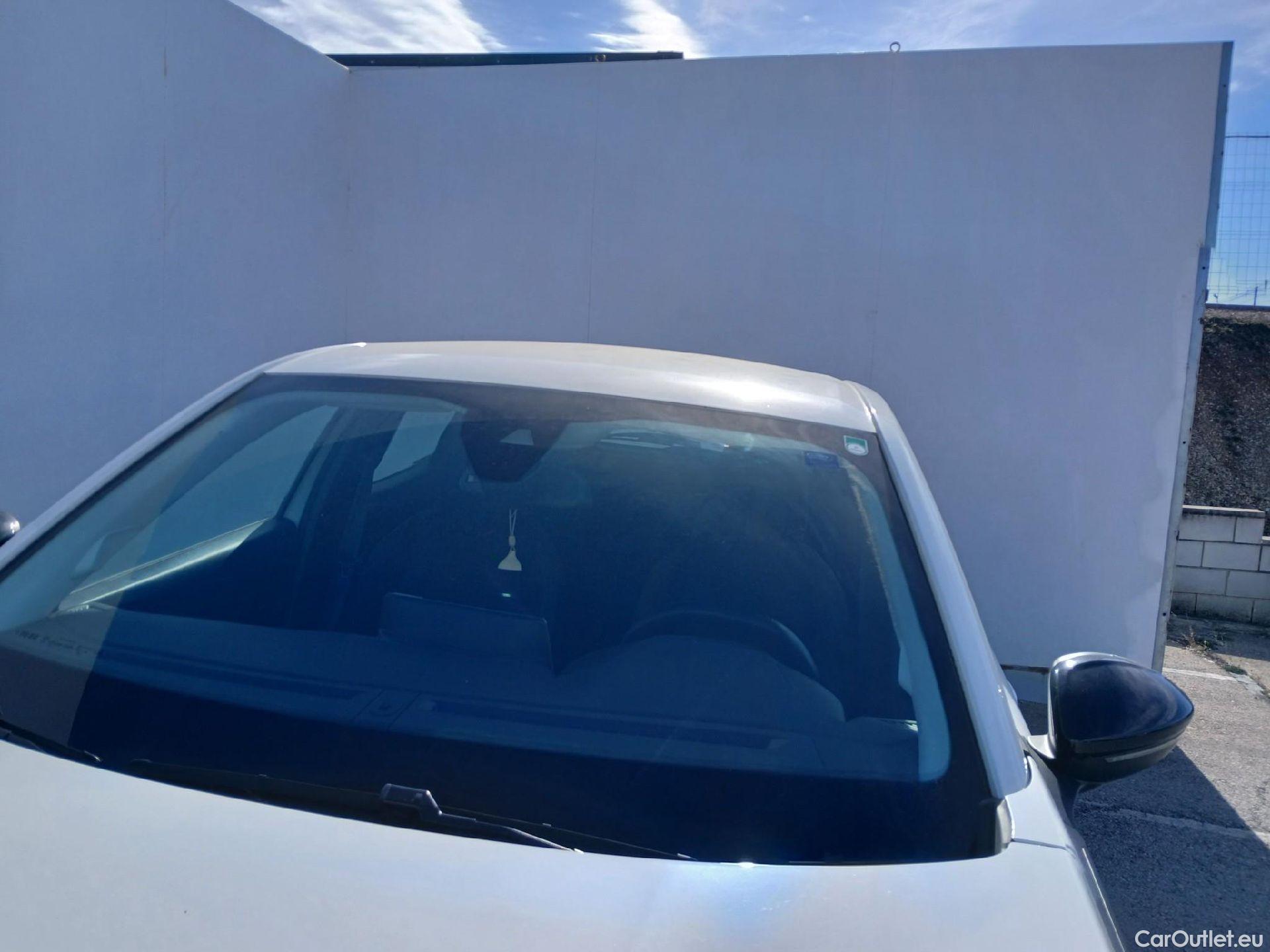  Peugeot  2008  Active Pack 1.2 PureTech 130CV MT6 E6d #4