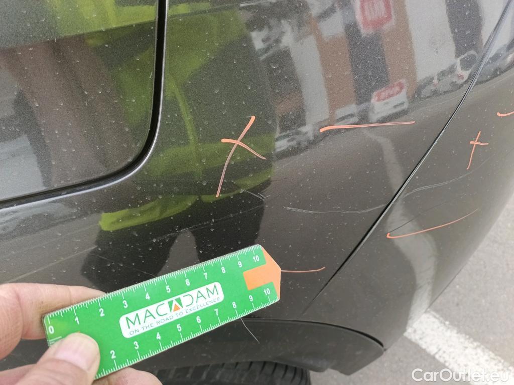  Peugeot  3008 PEUGEOT  Hybrid / 2020 / 5P / todoterreno 225 e-EAT8 Allure (AC2) #4
