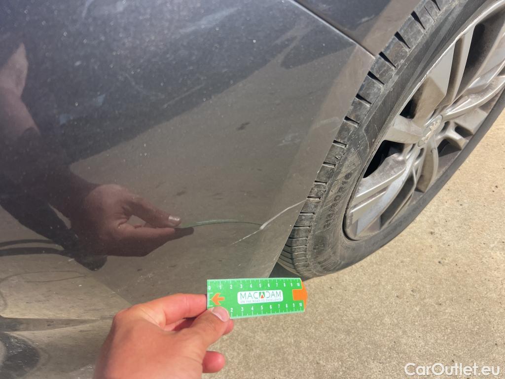  Peugeot  508 PEUGEOT  / 2018 / 5P / berlina con portón 5P Active Pack BlueHDi 130 S&S EAT8 (AC) #12