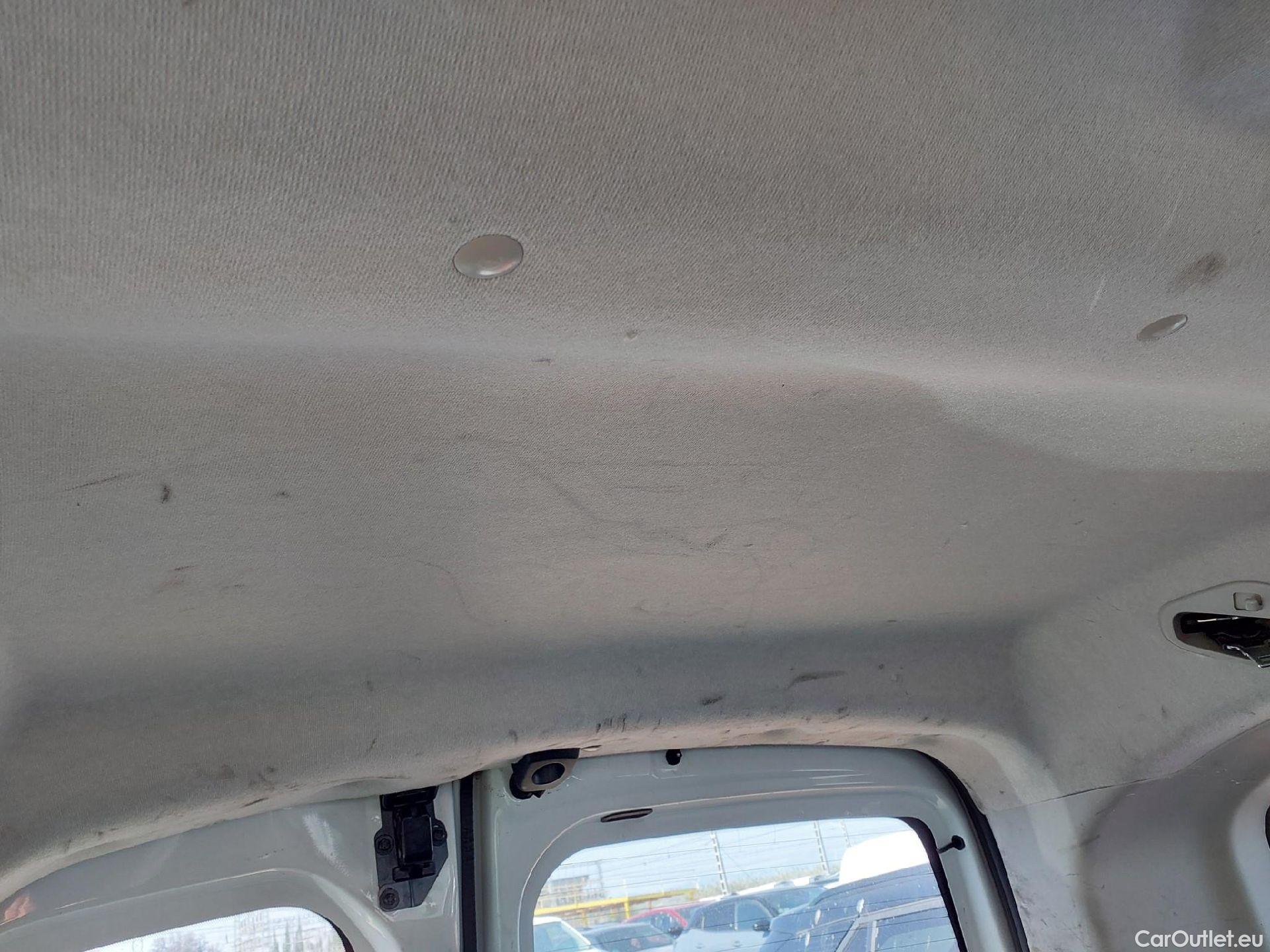  Opel  Combo OPEL  Life / 2018 / 5P / combi 1.5 TD 75kW (100CV) S/S Edition L (IND) #8