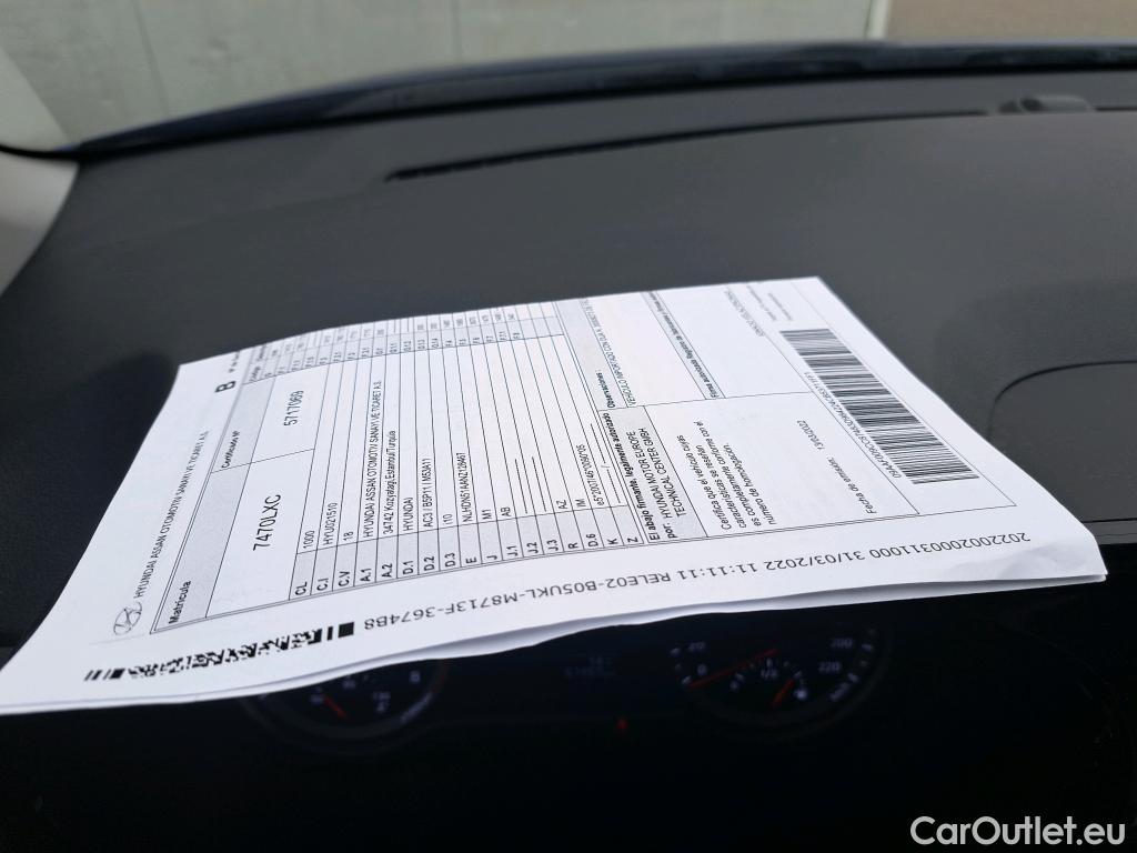  Hyundai  i10 HYUNDAI  / 2020 / 5P / berlina con portón 1.0 Klass #15