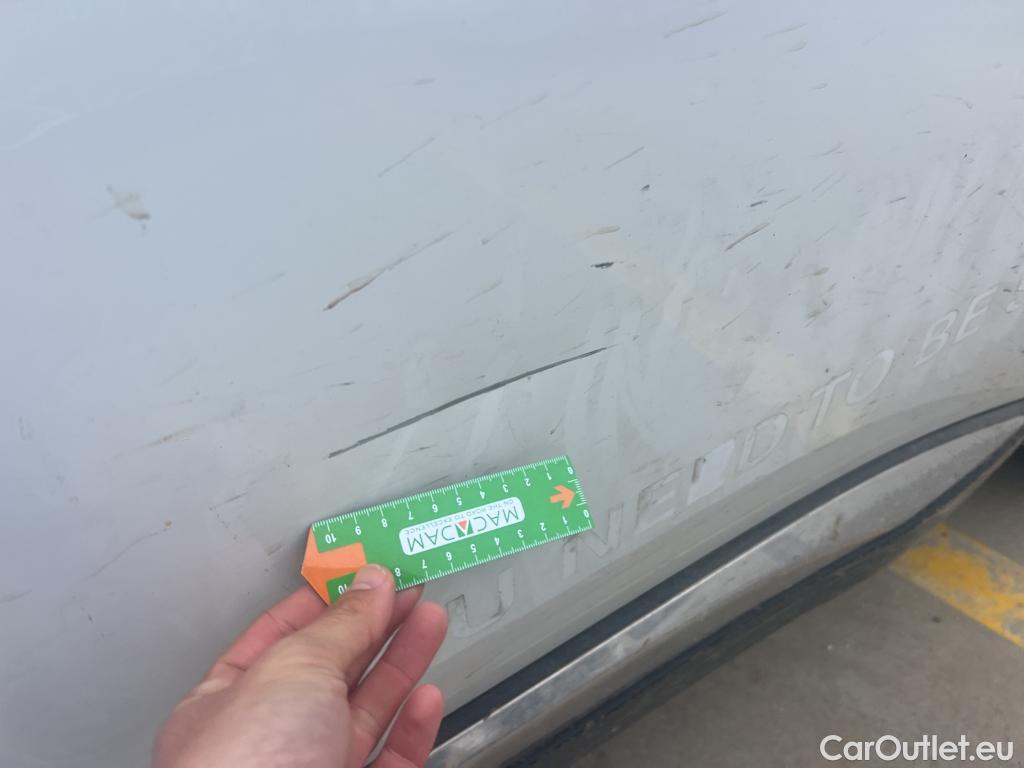  Peugeot  3008 PEUGEOT  / 2016 / 5P / todoterreno 1.5 BlueHDi 96kW (130CV) S&S Allure EAT8 #20