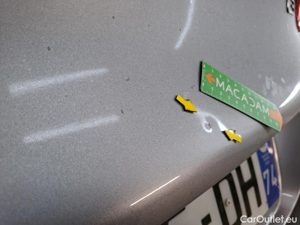  Citroen  C3  Feel Pack 1.2 PureTech 80CV BVM5 E6d #12