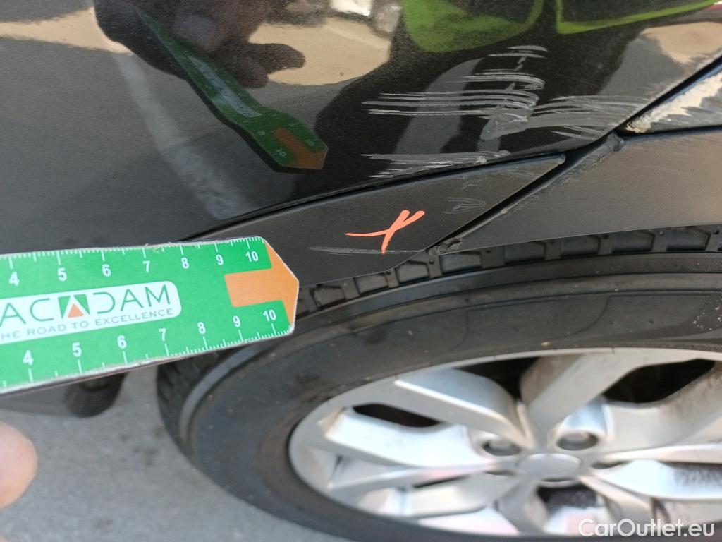  Land Rover  Discovery LAND ROVER  7 Plazas 2.0 I4 TD4 132kW (180CV) S Auto #46