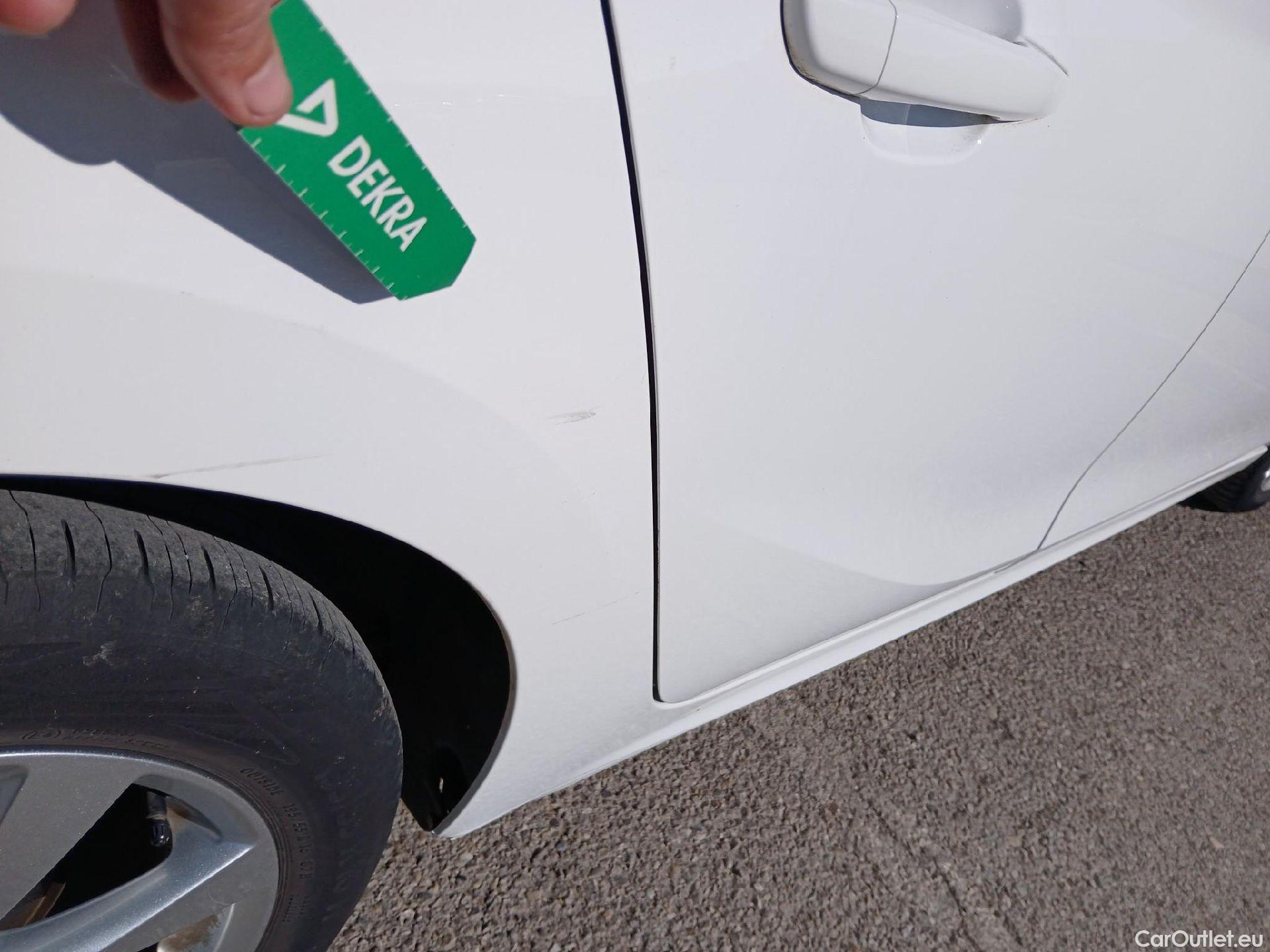  Opel  Corsa OPEL  / 2019 / 5P / berlina con portón 1.2T XHL 74kW (100CV) Edition (AC) #24