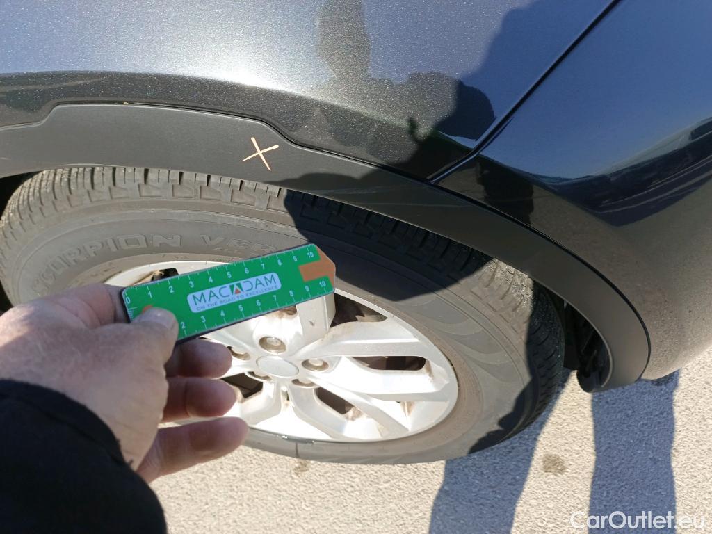  Land Rover  Discovery LAND ROVER  7 Plazas 2.0 I4 TD4 132kW (180CV) S Auto #39