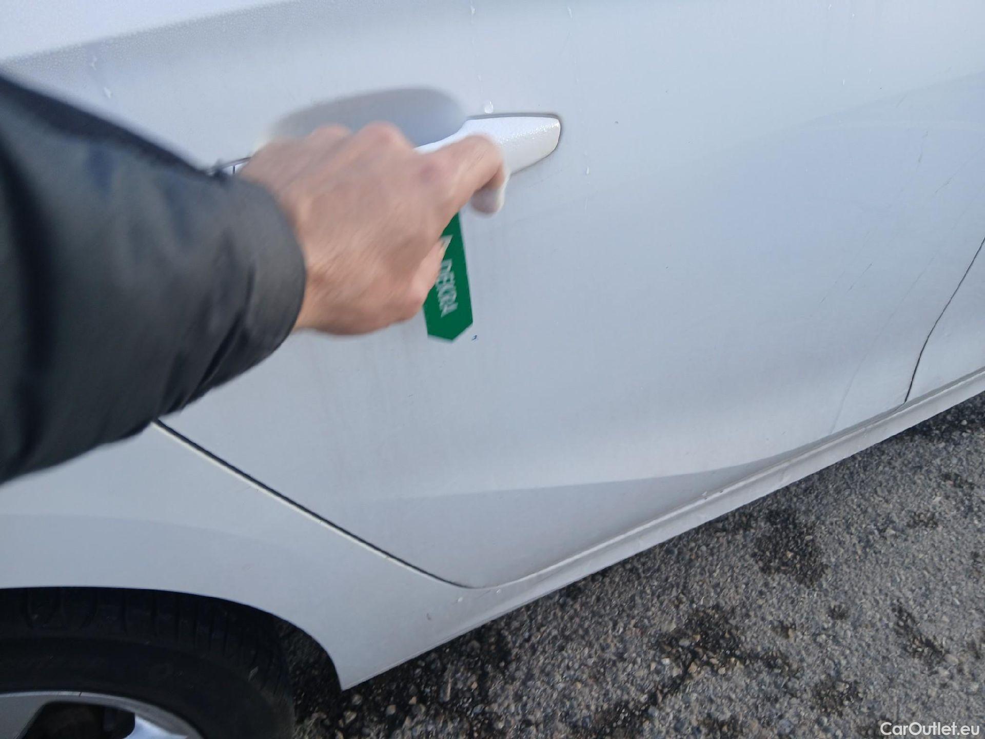  Opel  Corsa OPEL  1.2T XHL 74kW (100CV) Elegance #18