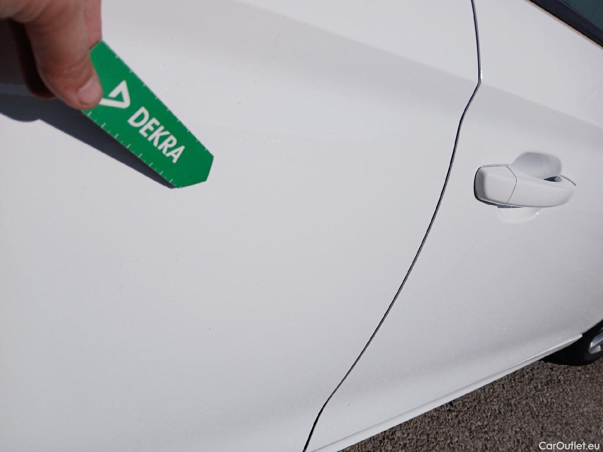  Opel  Corsa OPEL  / 2019 / 5P / berlina con portón 1.2T XHL 74kW (100CV) Edition (AC) #26