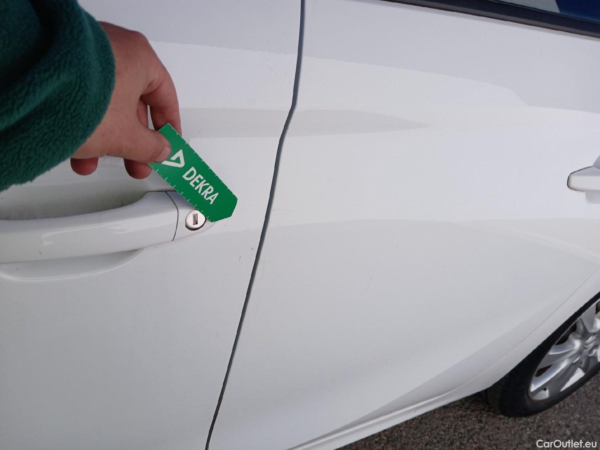  Opel  Corsa OPEL  / 2019 / 5P / berlina con portón 1.2T XHL 74kW (100CV) Edition (AC) #13