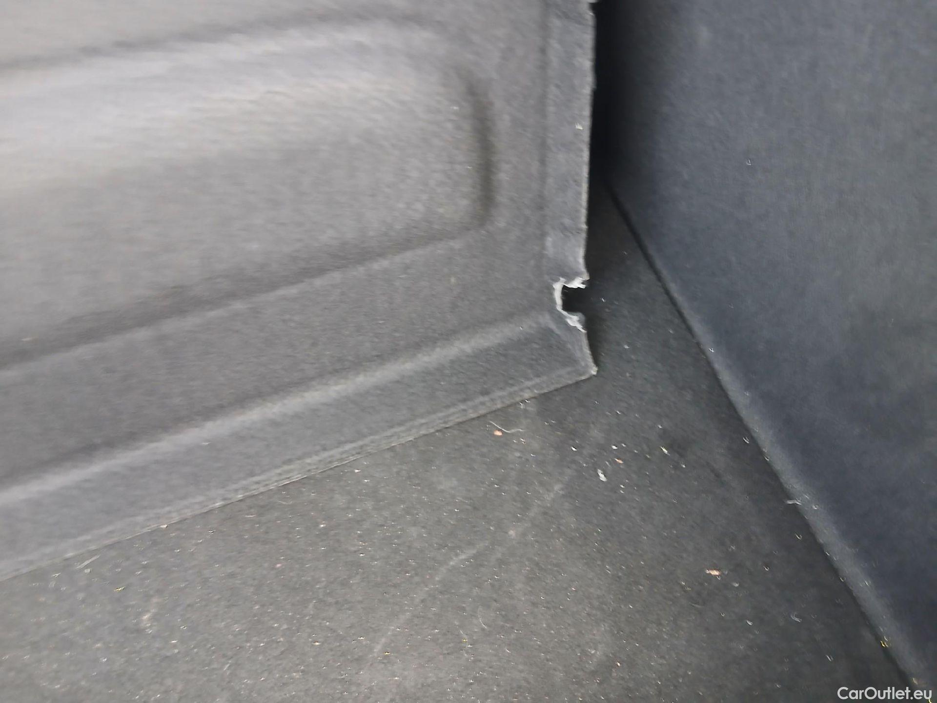  Opel  Corsa OPEL  1.2T XHL 74kW (100CV) Elegance #24