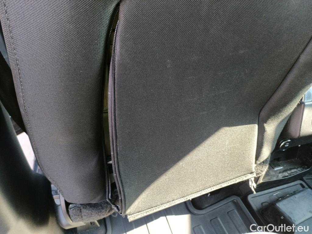  Land Rover  Discovery LAND ROVER  7 Plazas 2.0 I4 TD4 132kW (180CV) S Auto #33