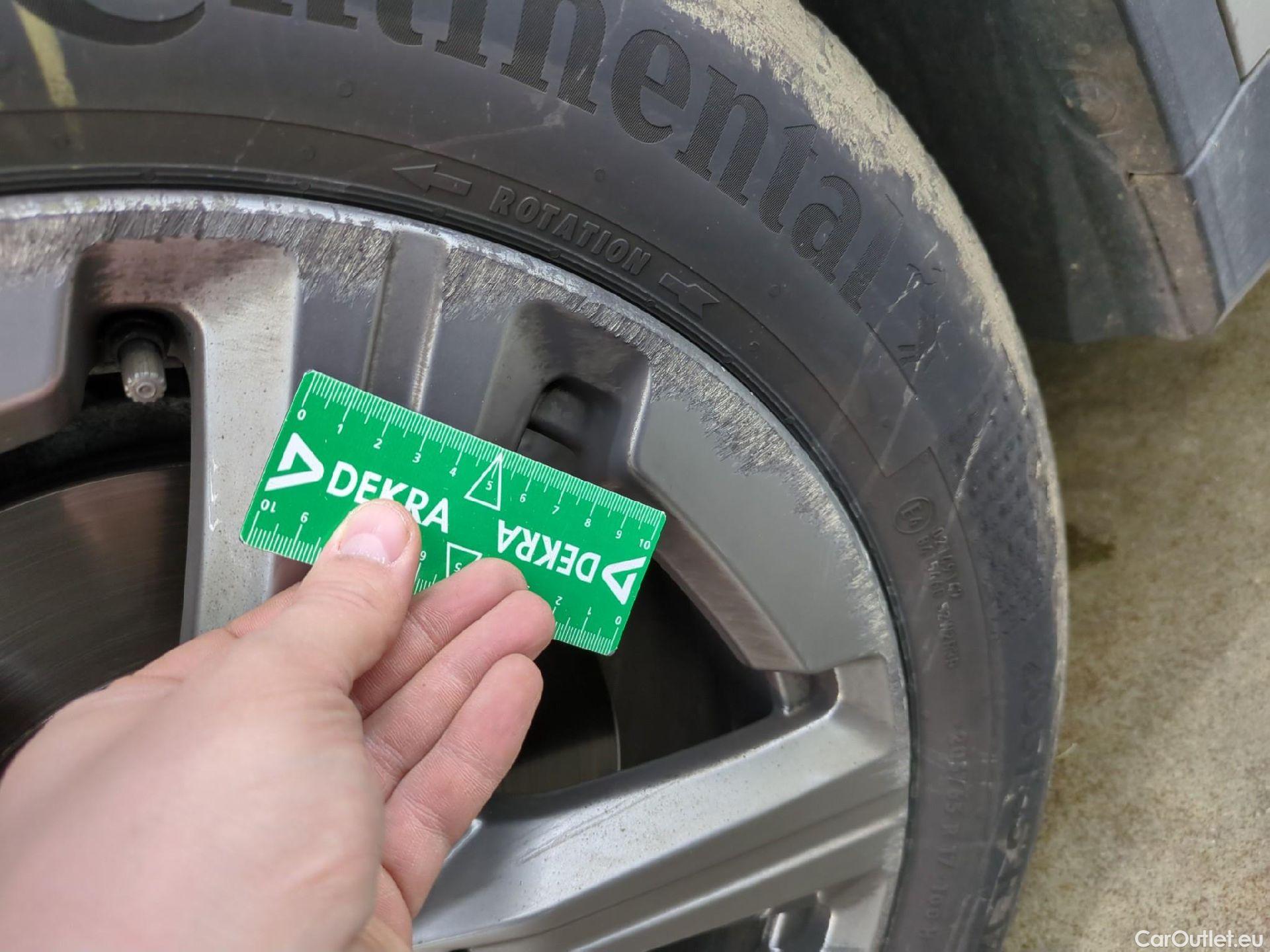  Bmw  X1 BMW  / 2022 / 5P / SUV sDrive18d DKG7 #12